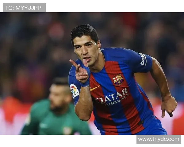 水晶足球明星盘点：那些闪耀绿茵场的传奇球员与他们的辉煌成就